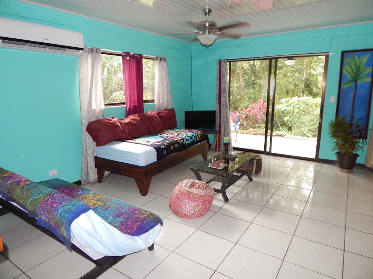 Rainforest Yoga Studio Apartments, Jaco, Puntarenas