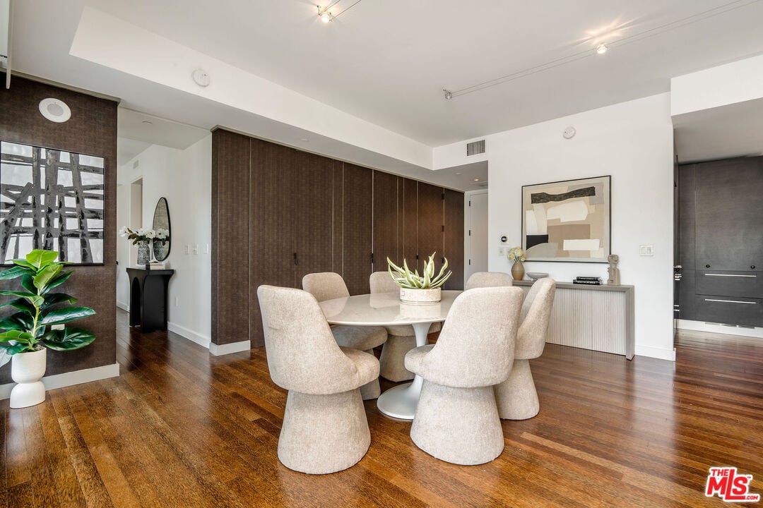 6250 Hollywood Blvd, #10L