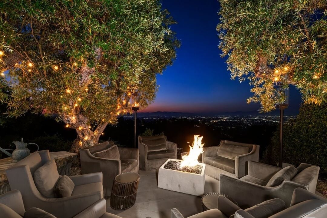 Stone Ridge Ln, 90077