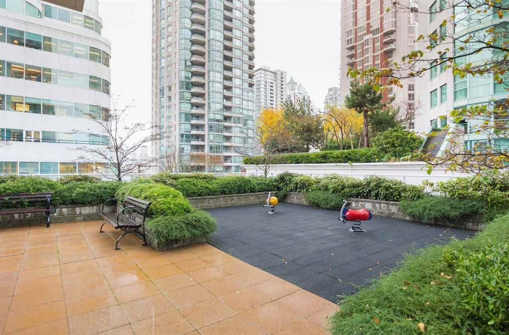 821 Cambie St, #1806