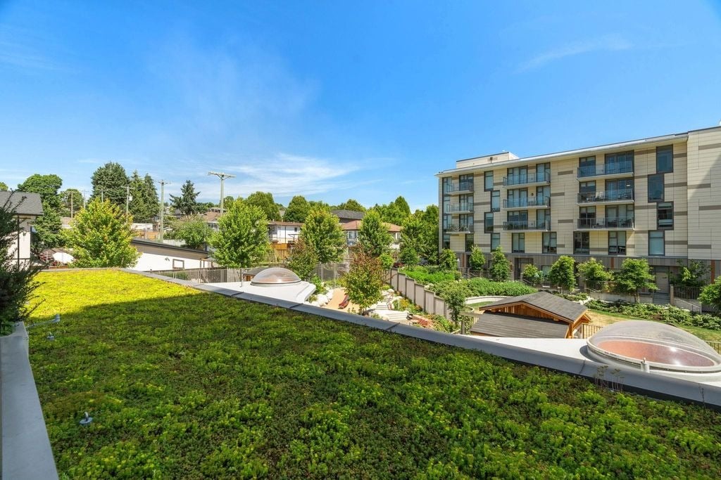 8138 Fraser St, #208