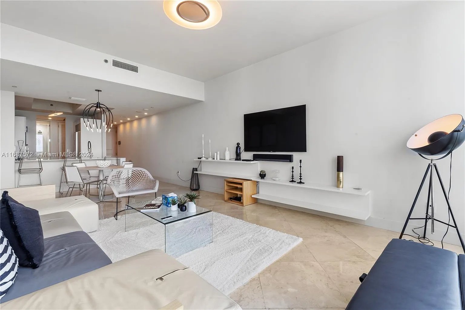 100 S Pointe Dr APT 1603