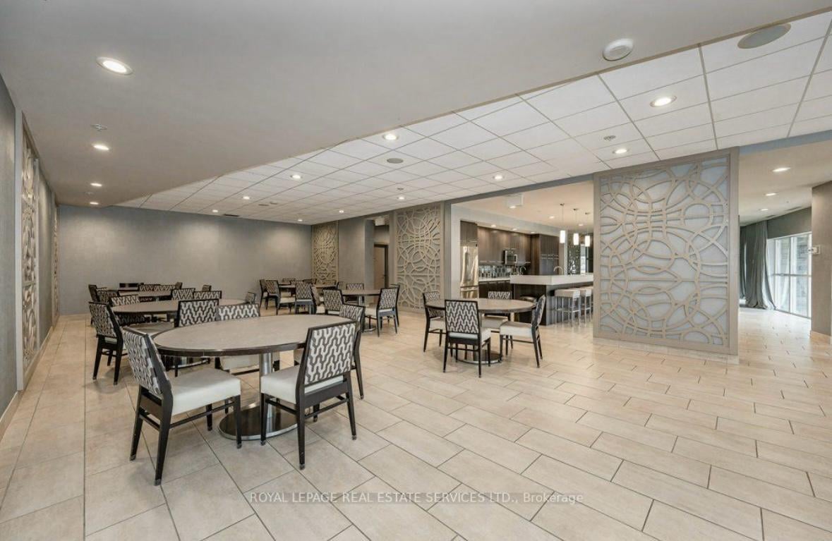 402-551 Maple Avenue, Burlington