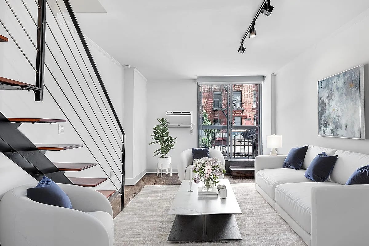 184 Thompson St #1S