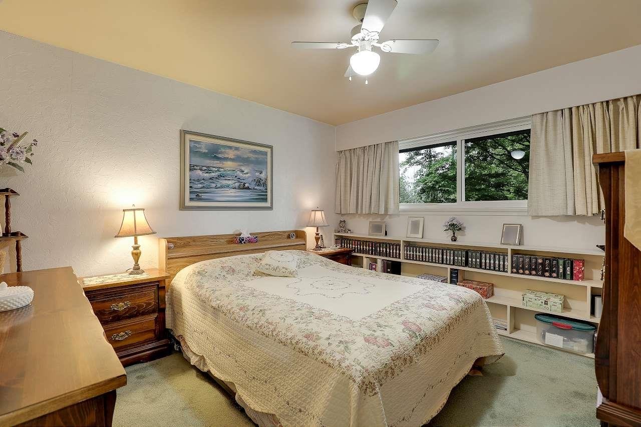 2313 Vista Ct