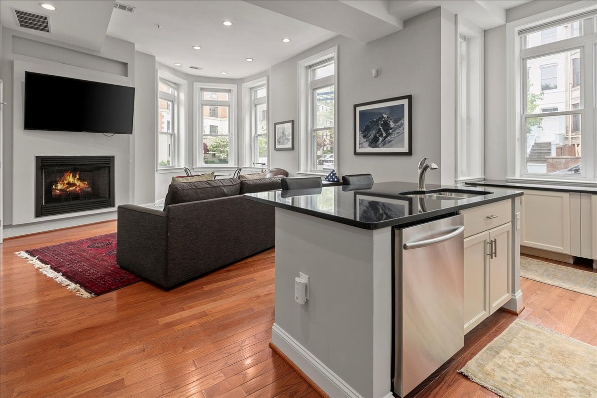 2019 19th St NW #2