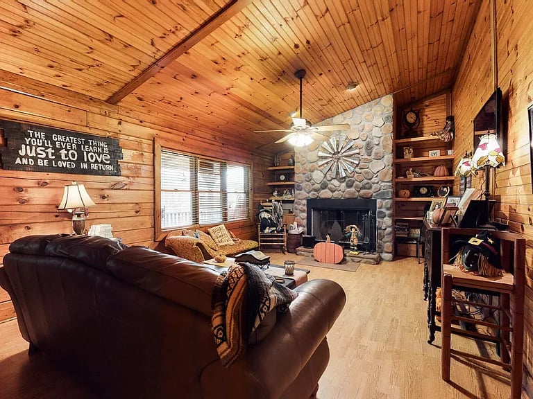 3001 Crafton Rd