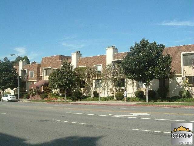 14315 Riverside Drive, #105 Sherman Oaks CA 91423