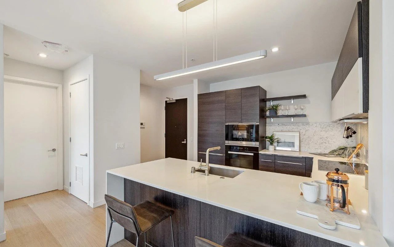 V20 Condos