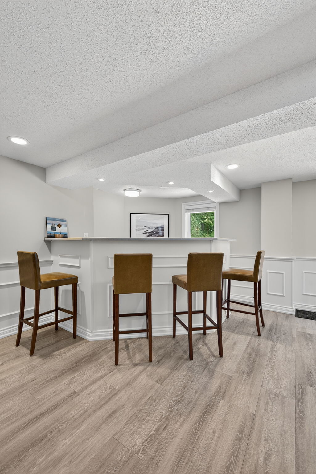 6 Falling Leaf Crt, Aurora