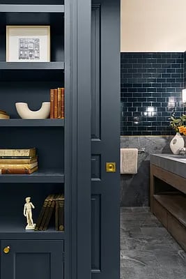 260 West Broadway #4G