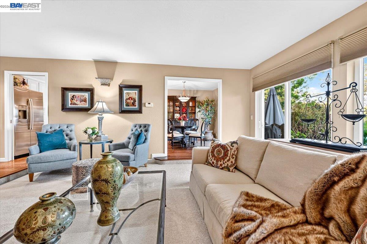 525 Silver Oak Ln