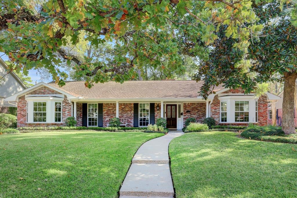 150 Warrenton Dr