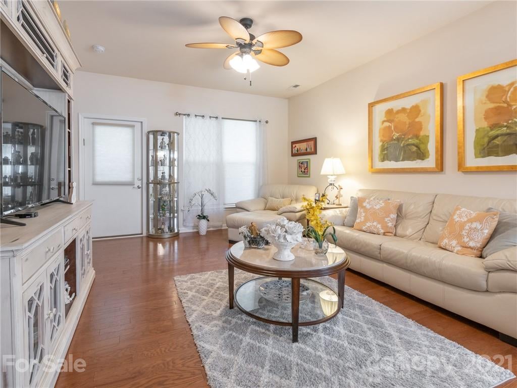 23076 Whimbrel Cir