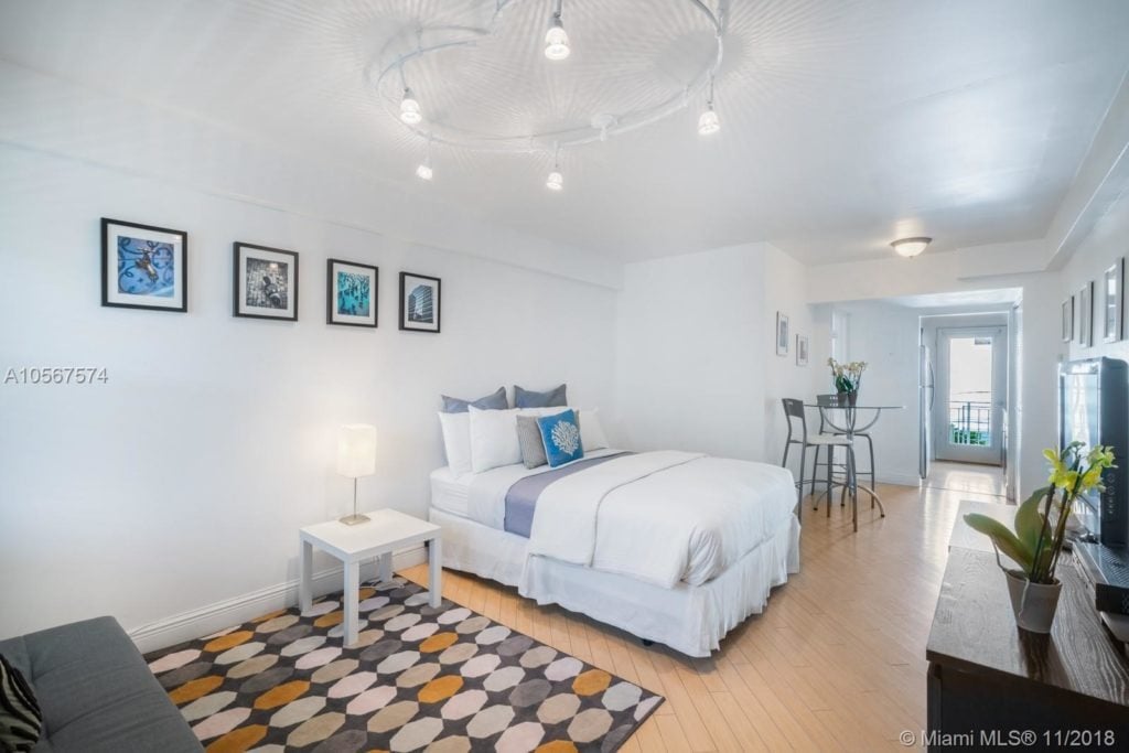 12 Unit Miami Beach Mid-century Building Sells at 751 Meridian by Luca Migliore