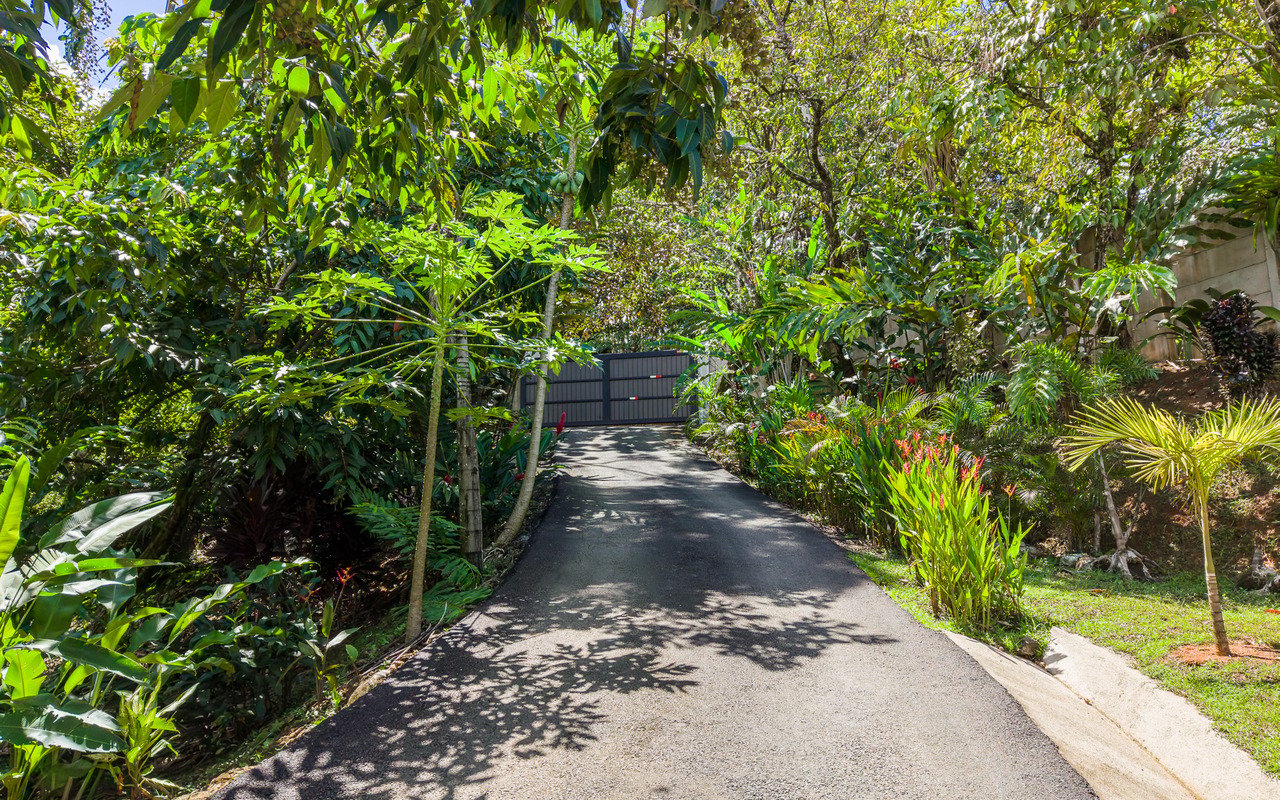 Unique Riverfront Home With Prime Location in Uvita