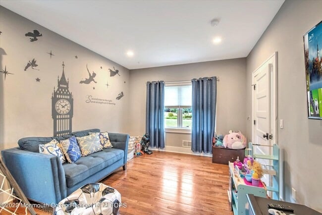 62 Parkside Way