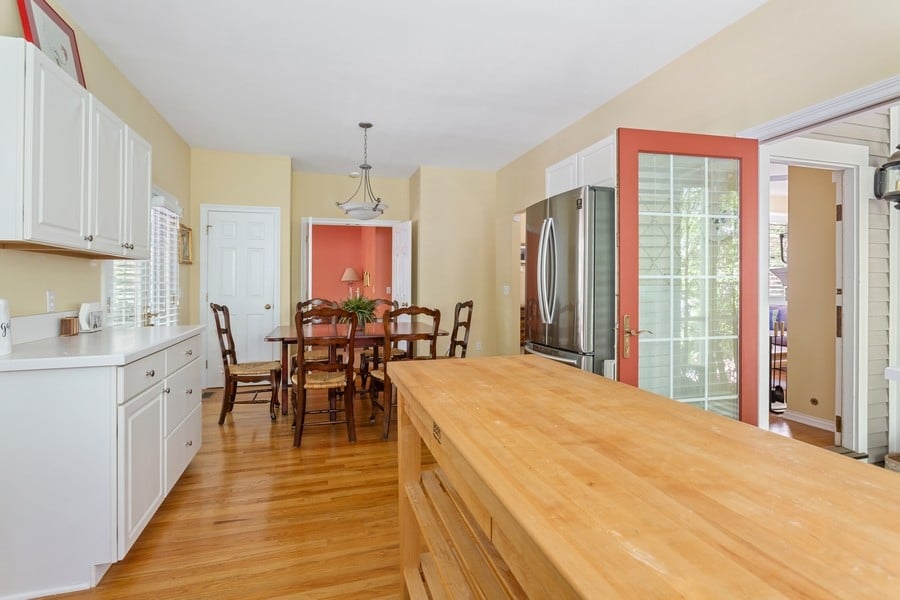 Charming Forest Beach Cottage Home 