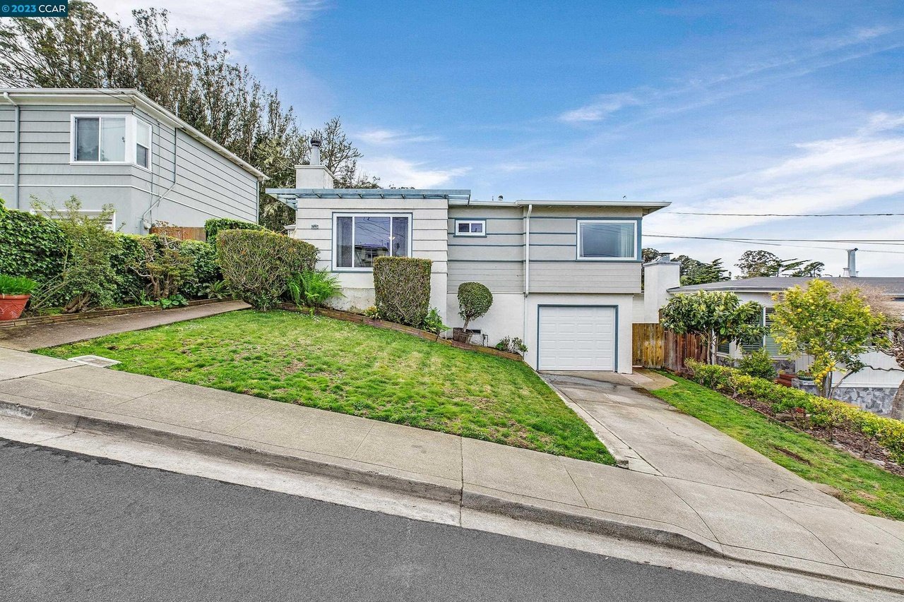 1054 Gilman Dr