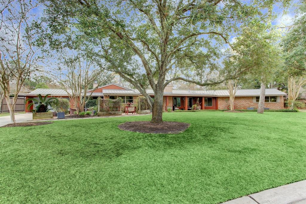 710 W Creekside Dr
