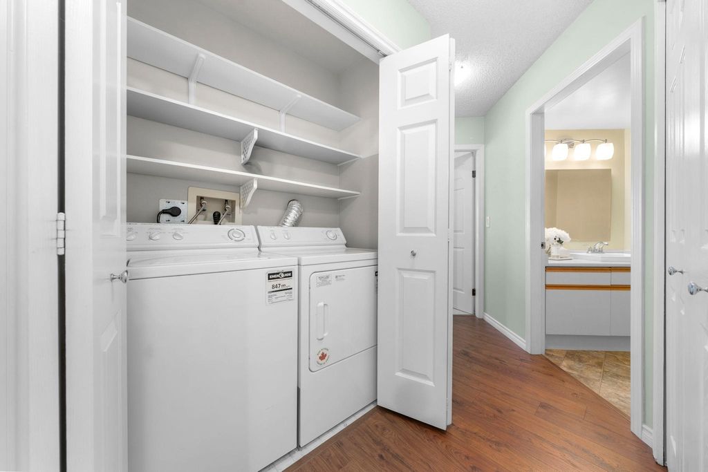 2800 Chesterfield Ave, #406