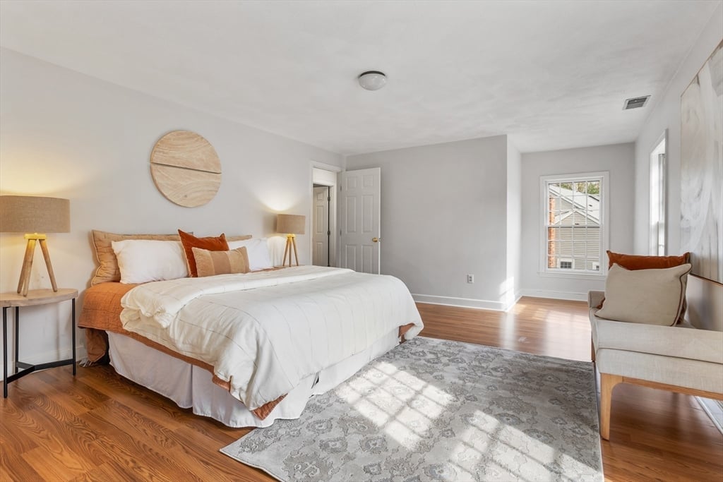 12 Edmonds Rd