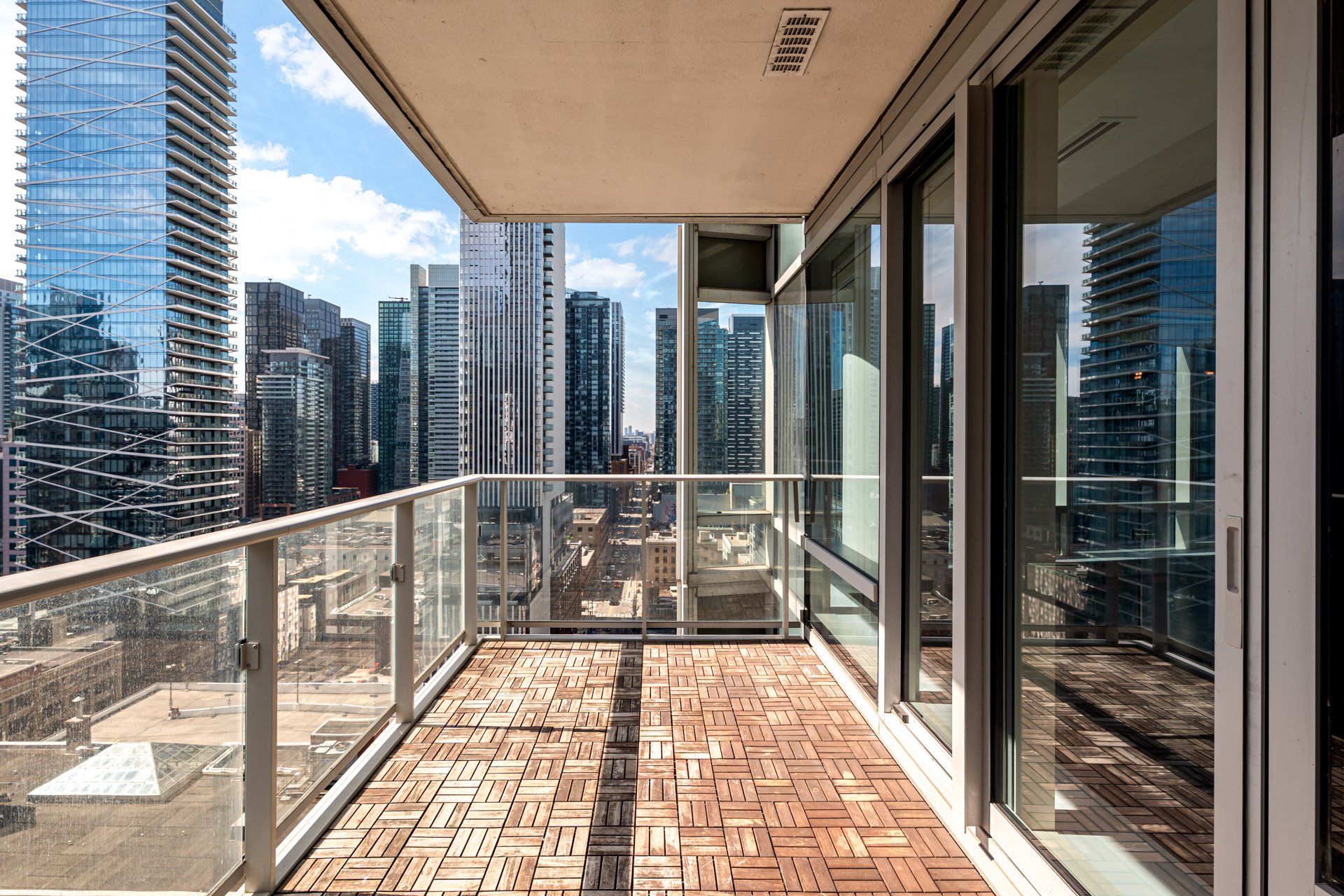 Suite 2001- 180 University Avenue