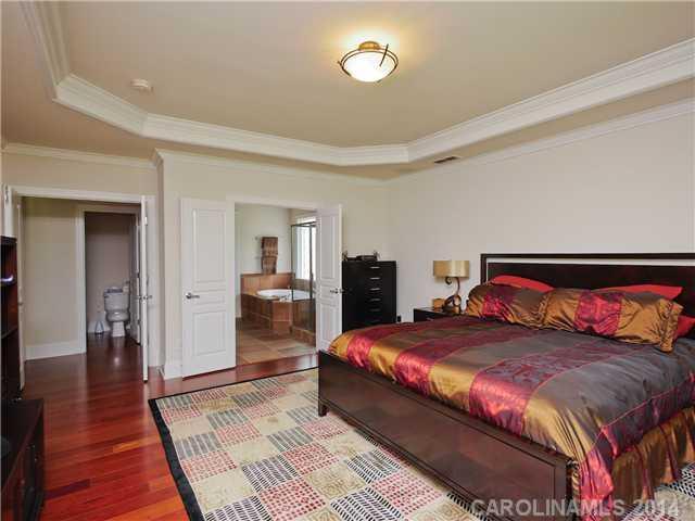 2903 Julian Glen Cir