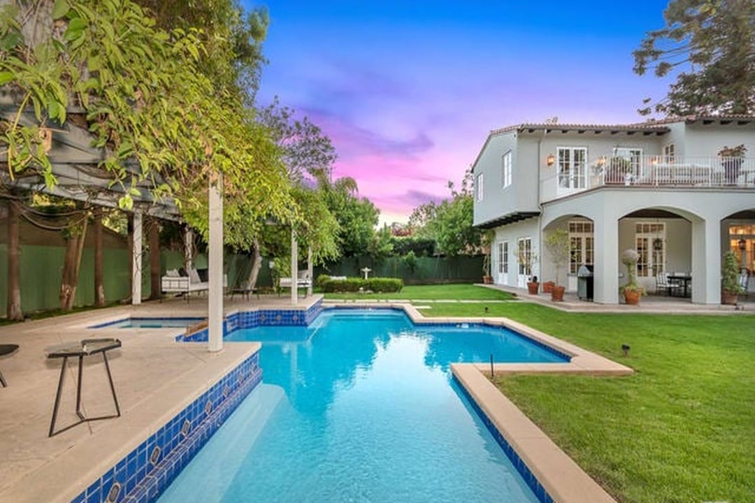 Oasis Opulent