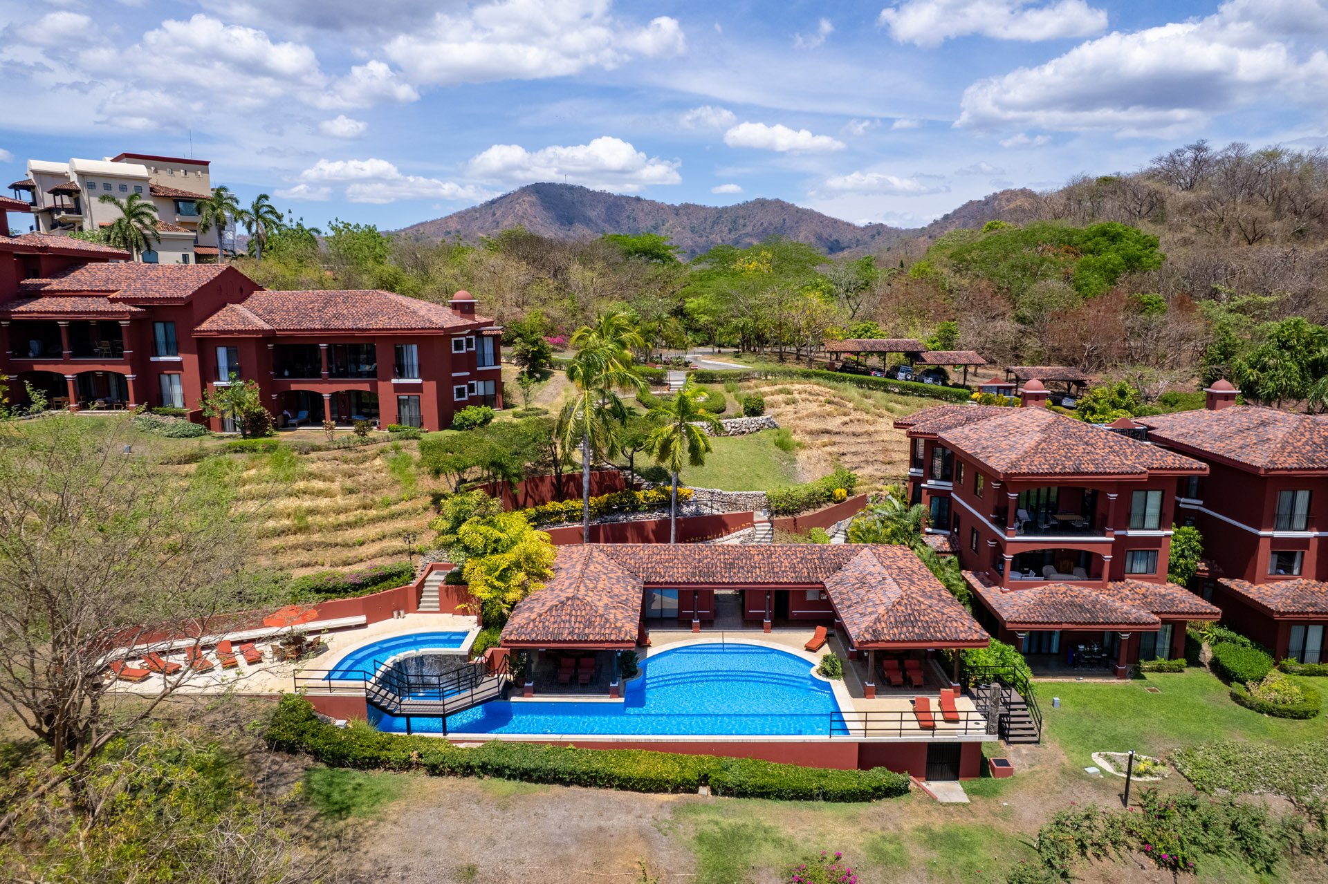 Bougainvillea Penthouse 4315 | Ocean-View 3BR in Reserva Conchal