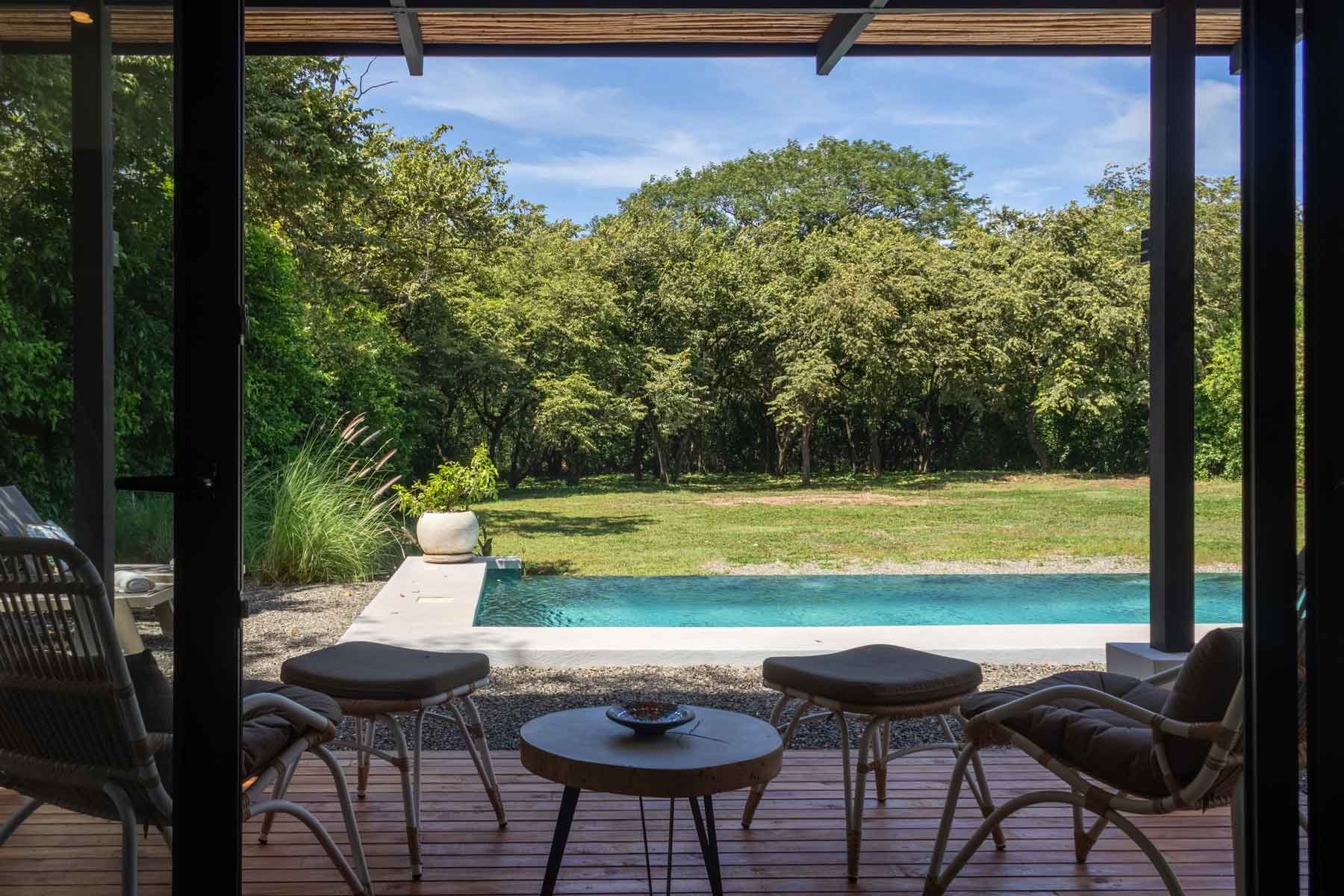 Casa Bromelia Dorada | Stylish 3-Bedroom Home with Pool in Nature-Lovers’ Paradise