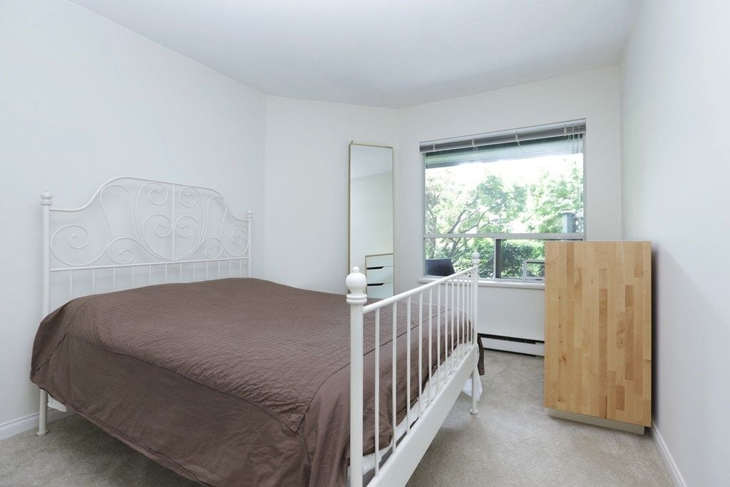 2800 Chesterfield Ave, #210