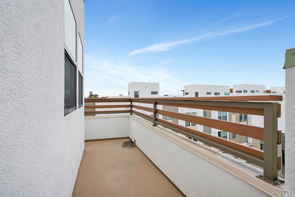 1687 Monarch 17 West