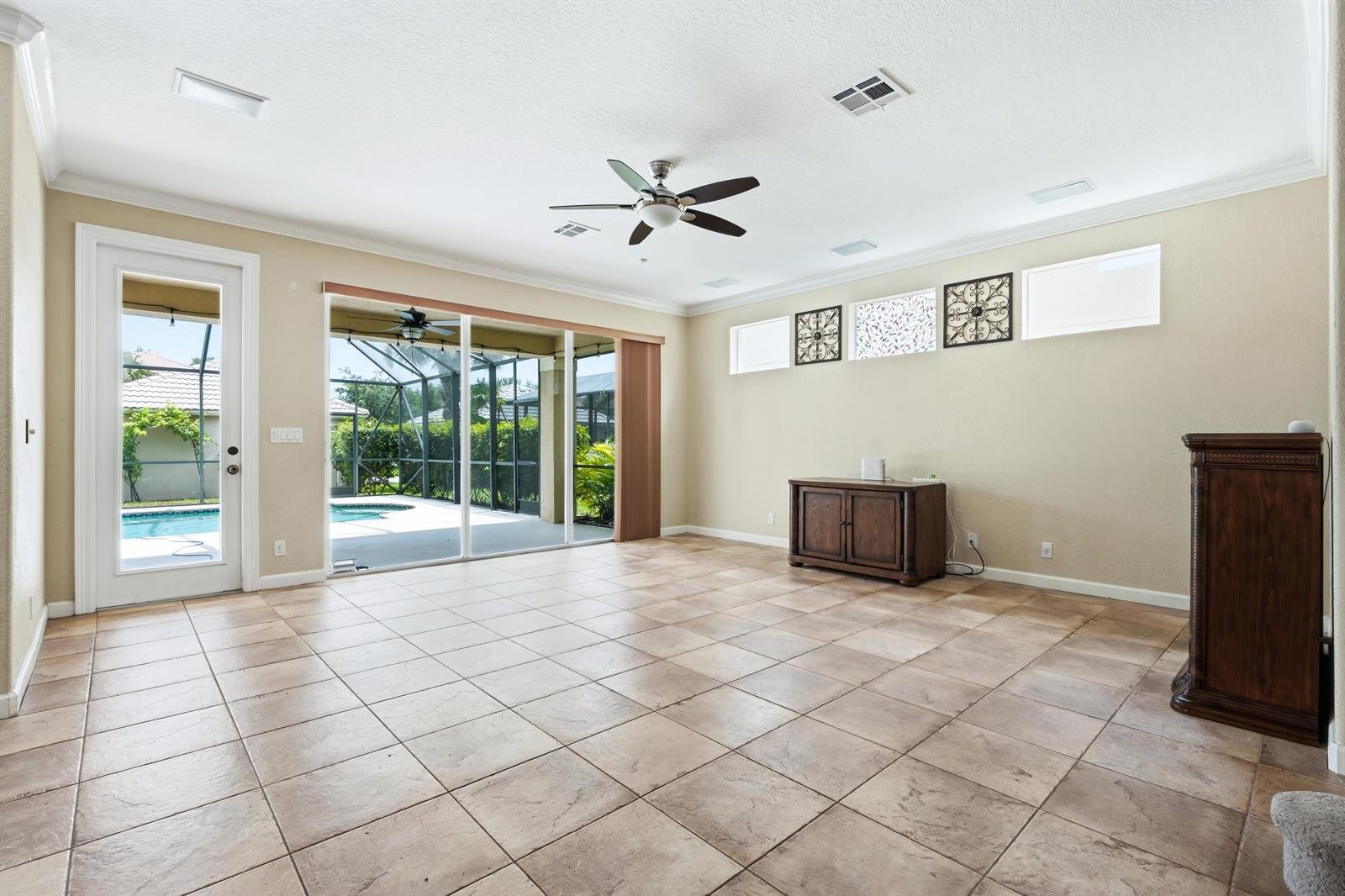 8113 Bautista Way