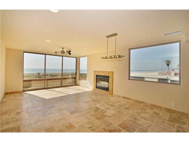 2743 Ocean Front Walk #3
