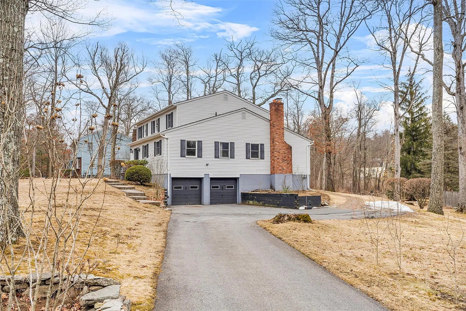 10 Leone Ct