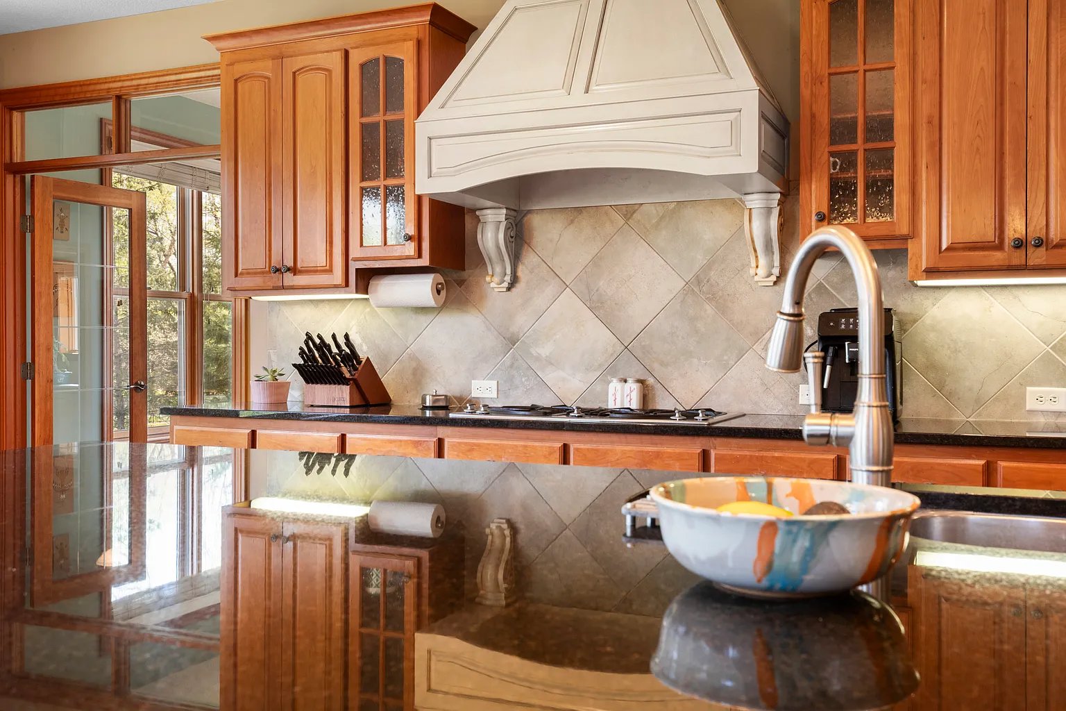 Hanson-Built Model Home on Quiet Cul-De-Sac
