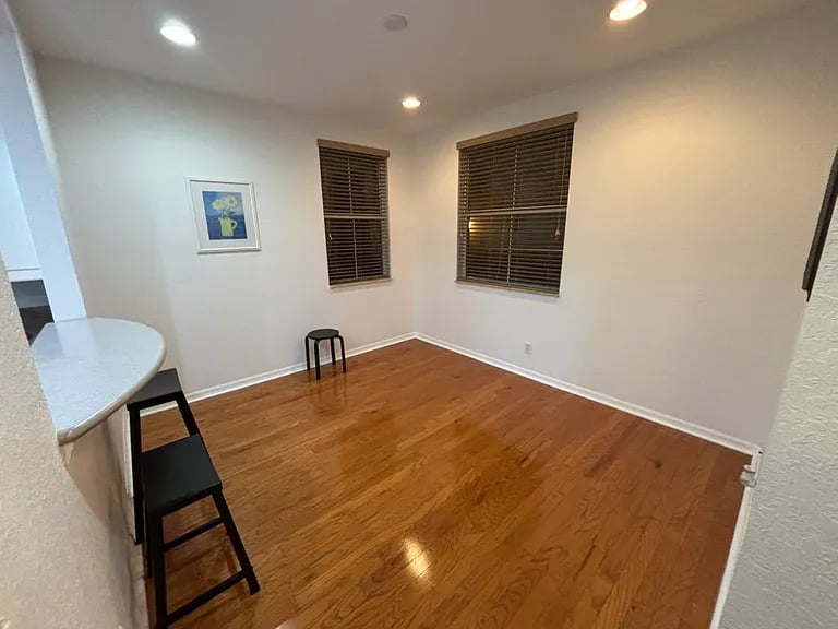 4254 W Main St