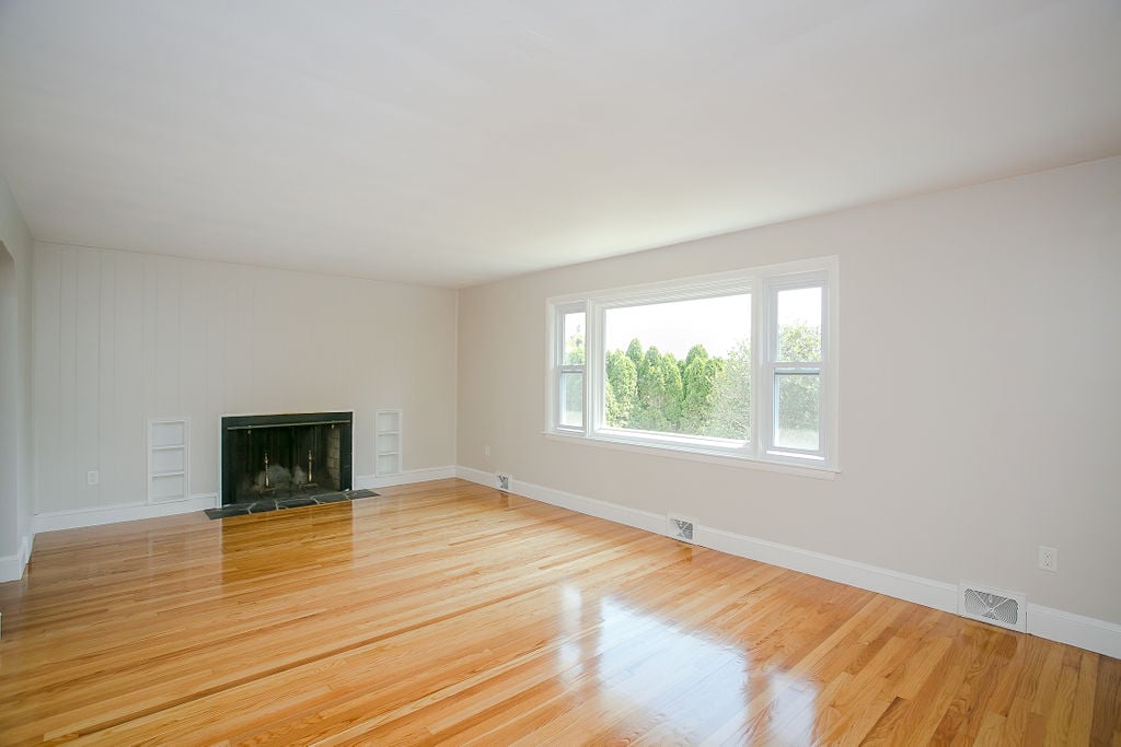 2 Sherri Lane, Middletown RI, 02842