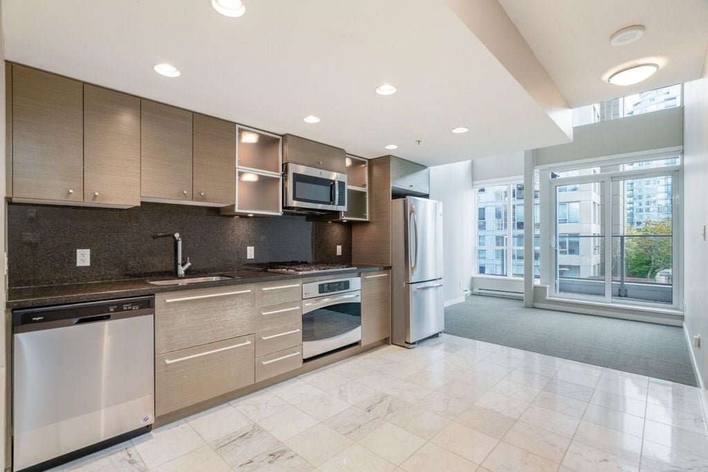 833 Seymour St, #502