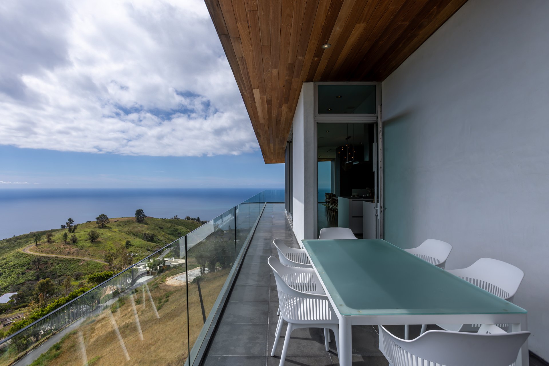 Casa Azure by Oraklus