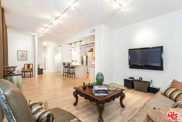630 W 6TH ST Apt 205