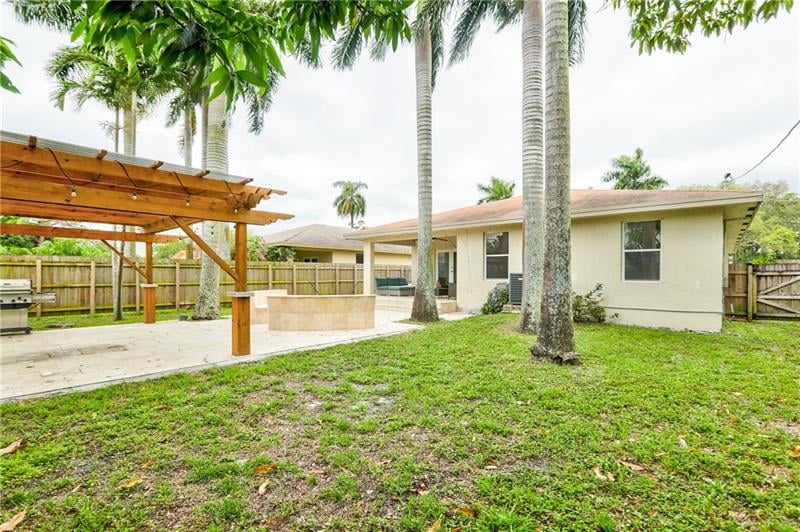 1496 SW 29th Ter