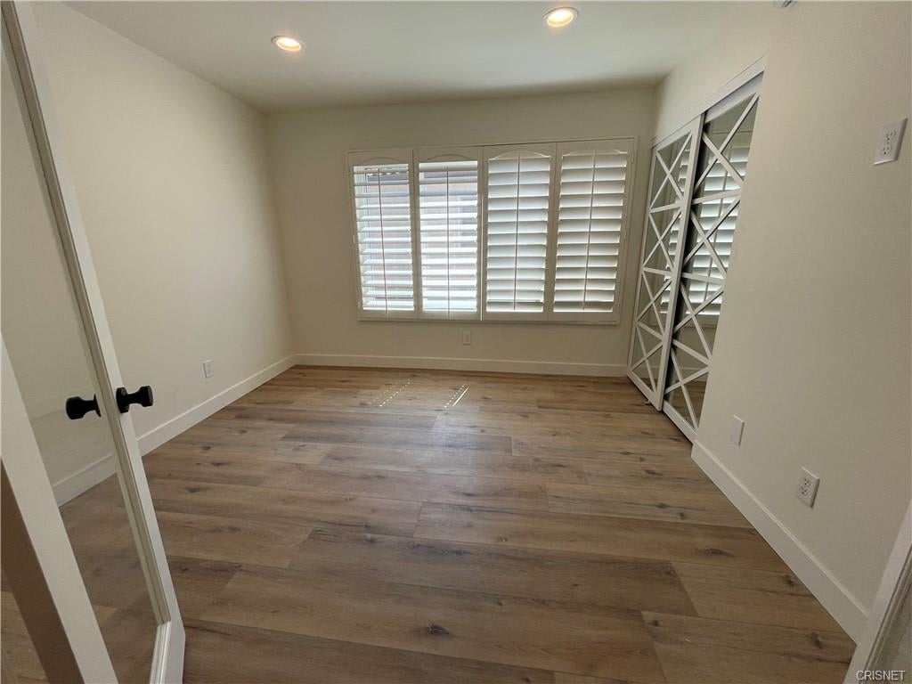 23401 Park Sorrento 8, Calabasas, CA