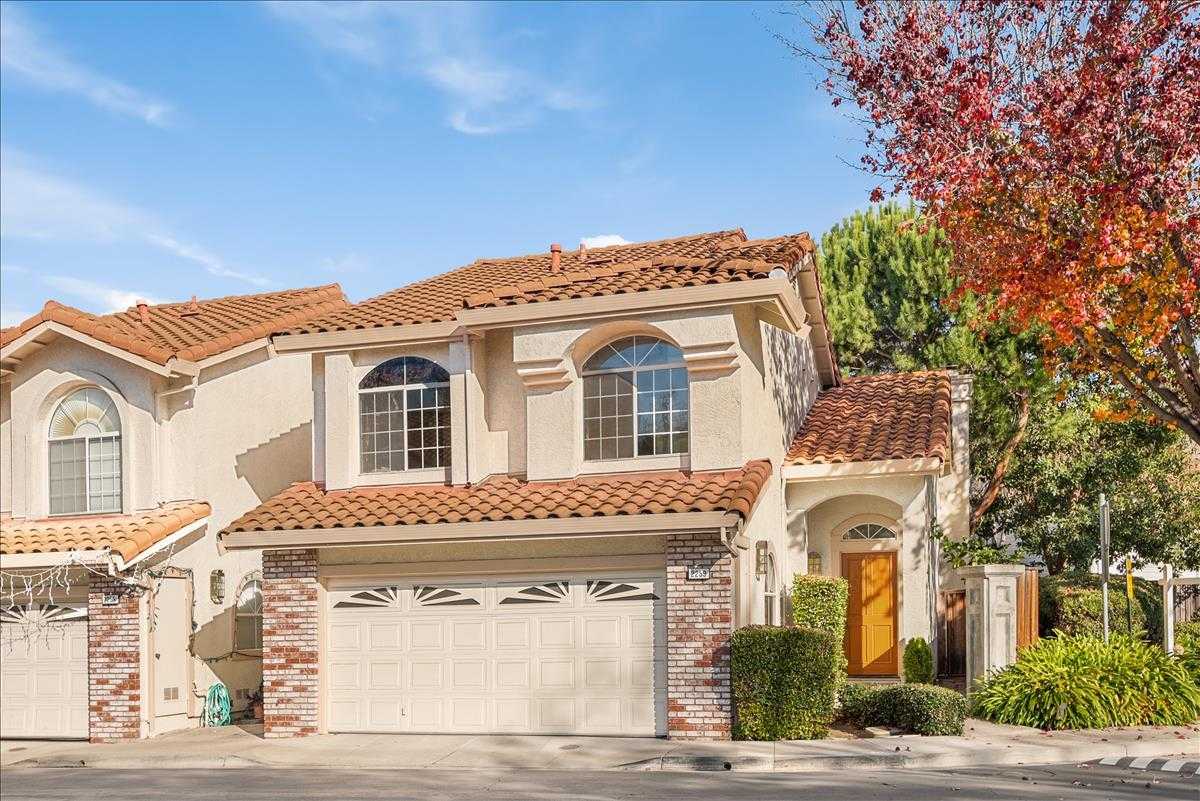 2259 Cuesta DR