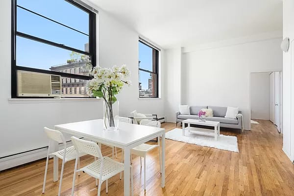 250 Mercer Street, #D701