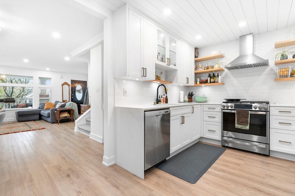 316 W 11th Ave
