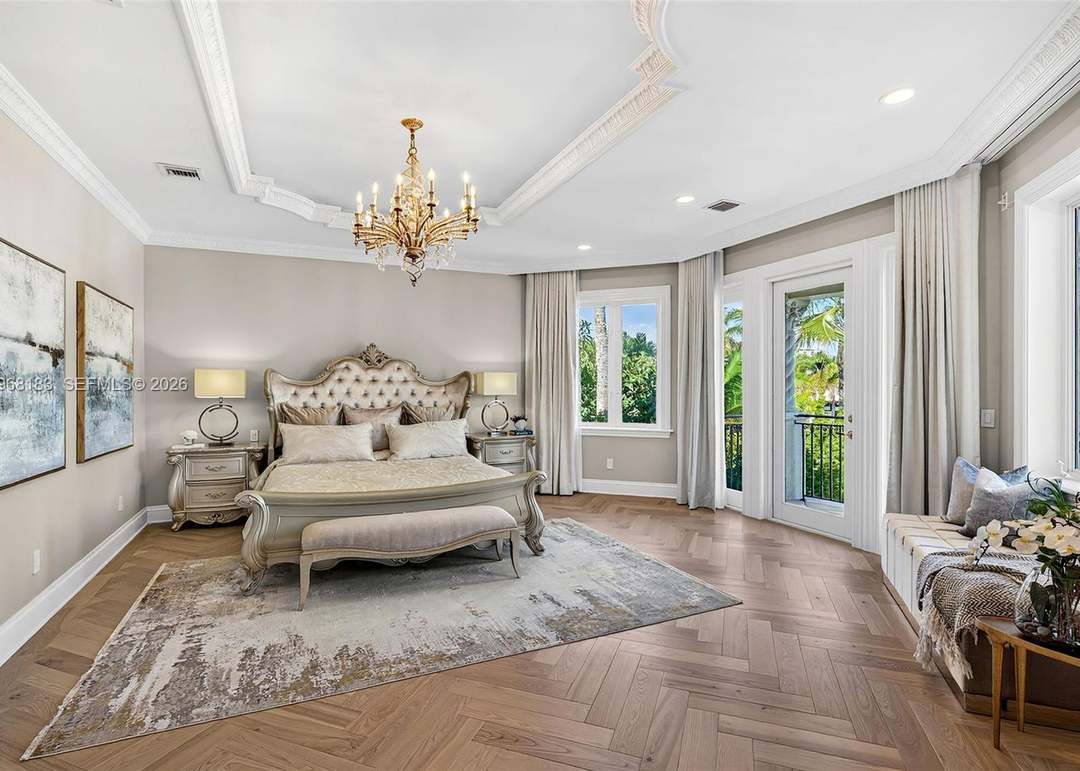 628 Coral Way