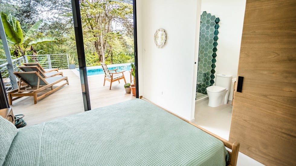 Luxury Riverfront Residence in Playa Dominical Walk to the Beach