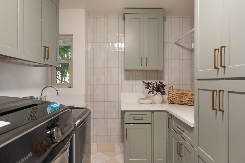 11042 Hunting Horn Drive, North Tustin, CA 